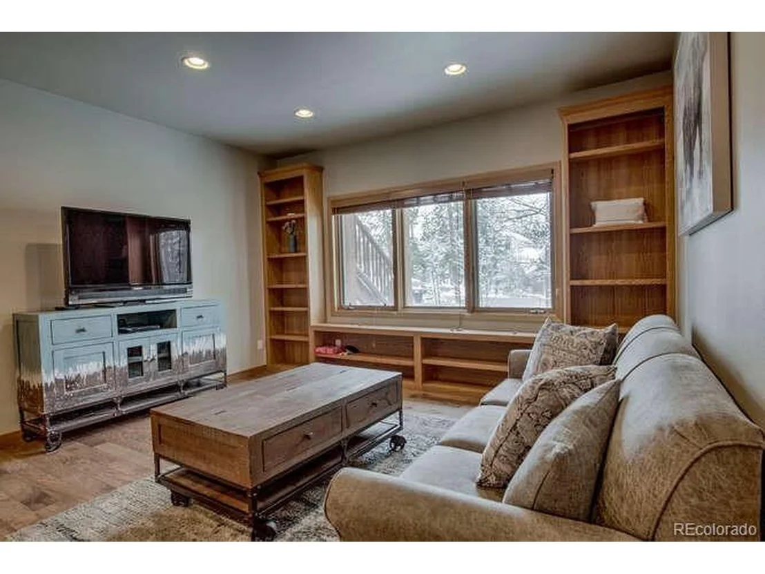 Photo of 89 Fairview Cir