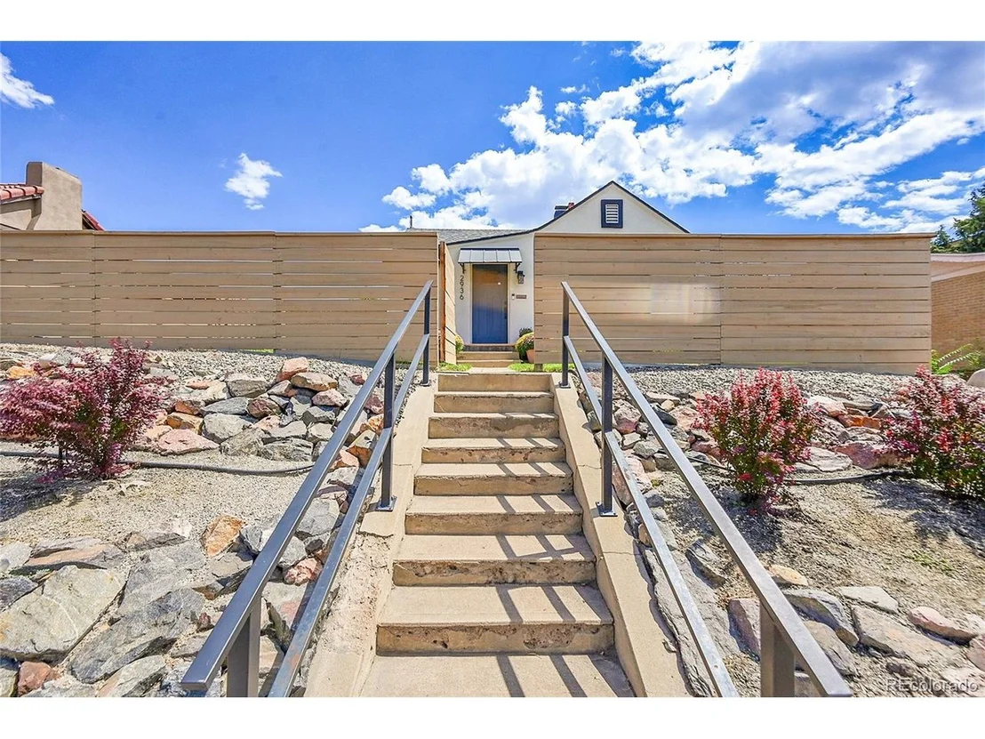Photo of 2936 Sheridan Blvd