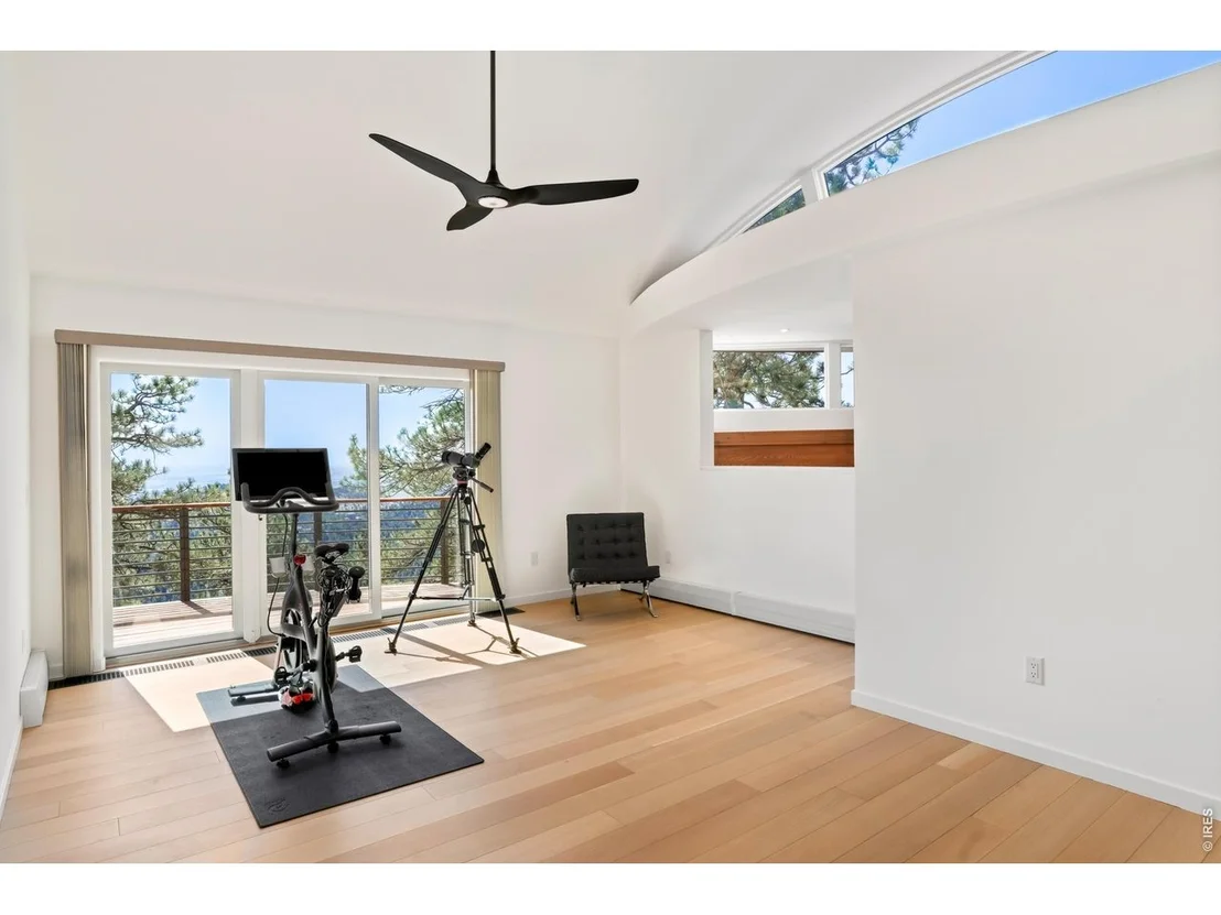 Photo of 1451 Rembrandt Rd