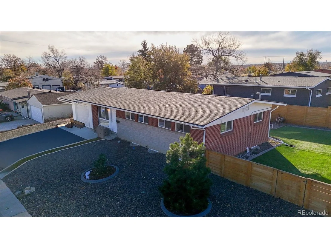Photo of 9420 Ridge Rd