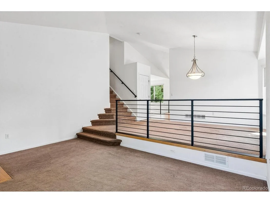 Photo of 207 Masters Dr