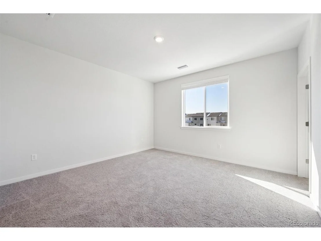 Photo of Unit 309 at 485 Interlocken Blvd