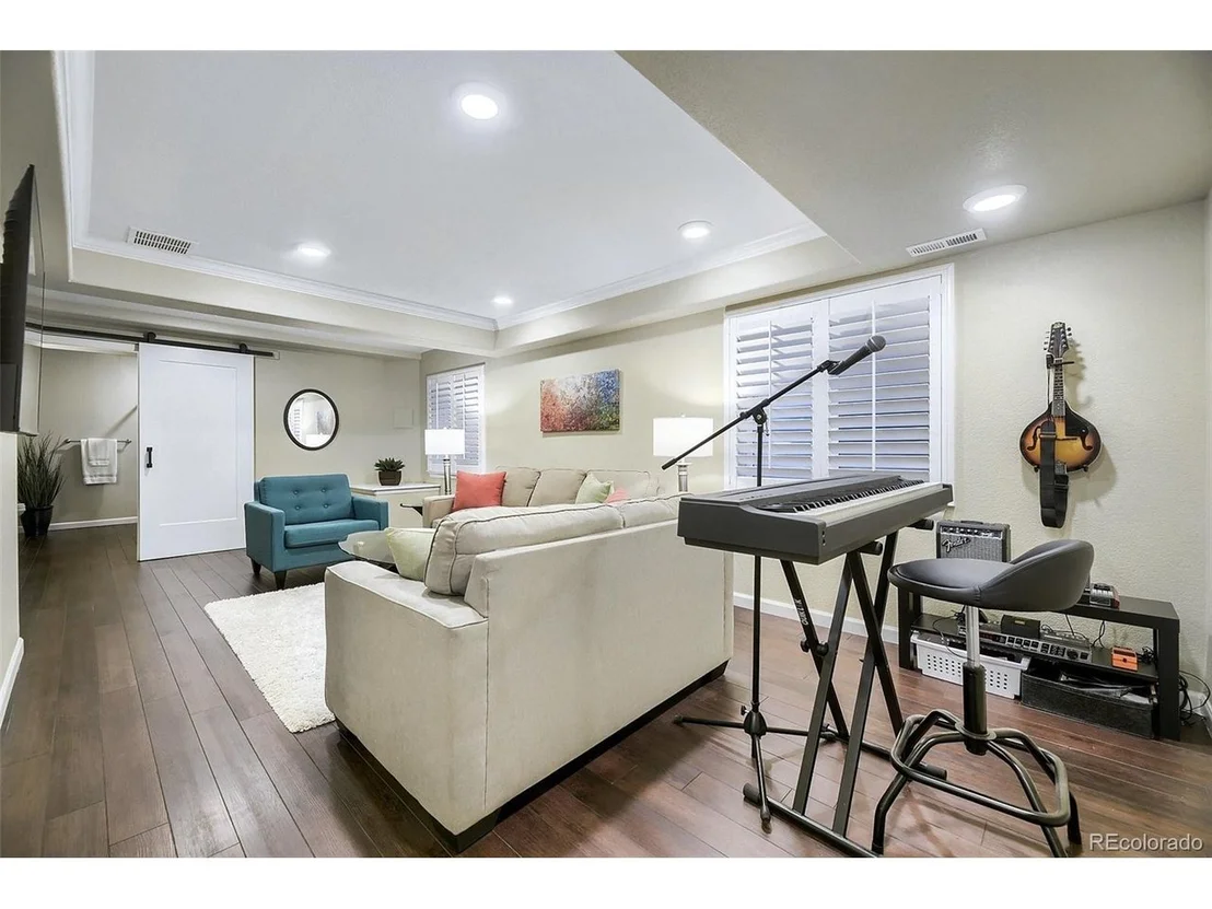 Photo of 5462 Fullerton Cir