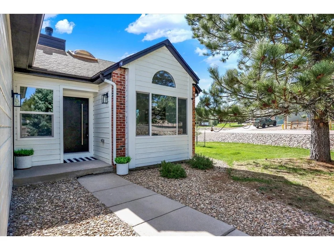Photo of 5189 Red Oak Way