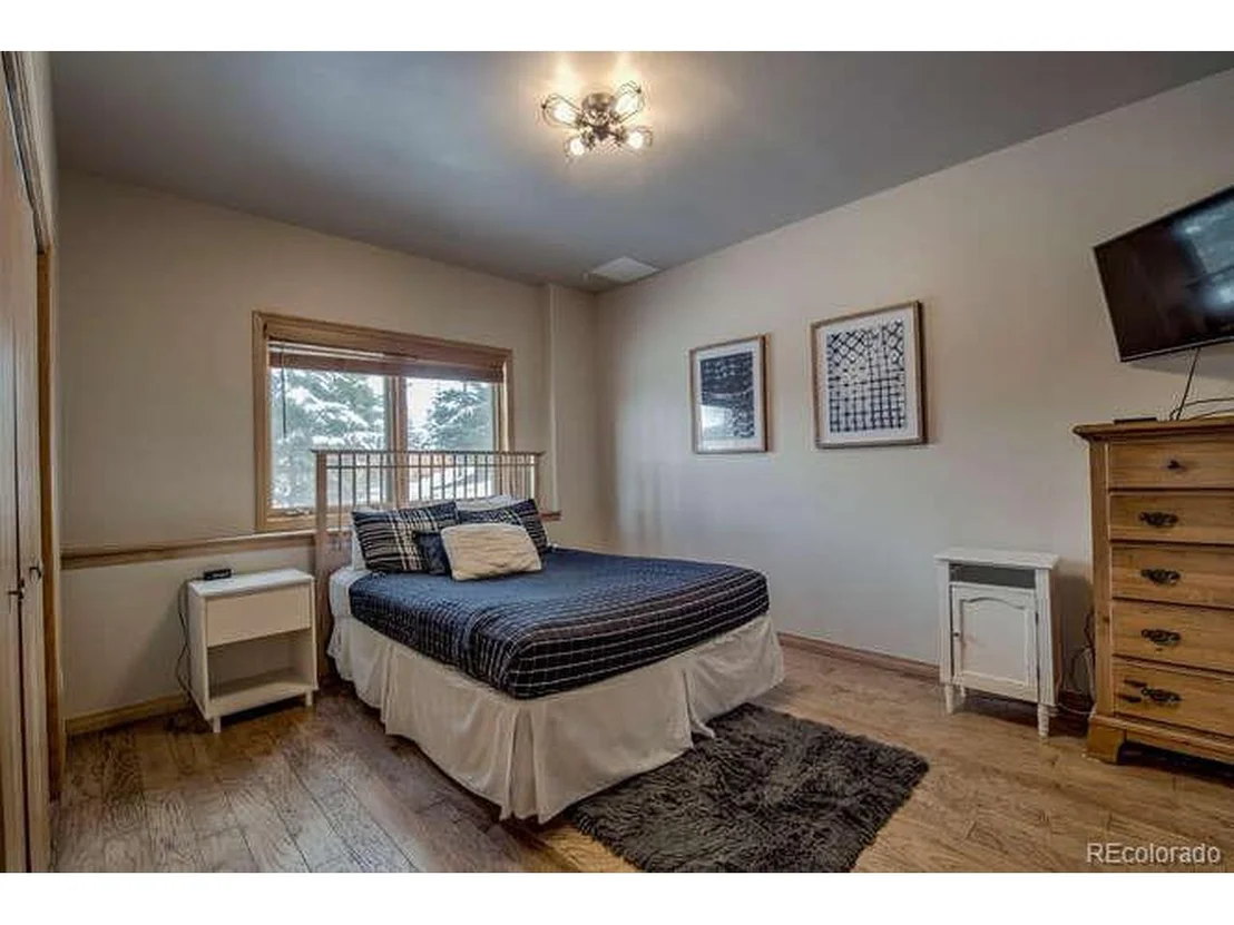 Photo of 89 Fairview Cir