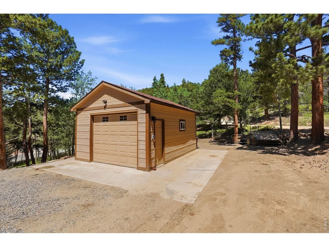 Photo of 212 Elk Pl