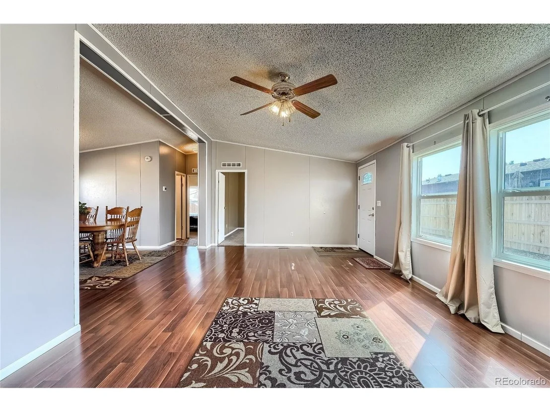 Photo of 215 Elm St
