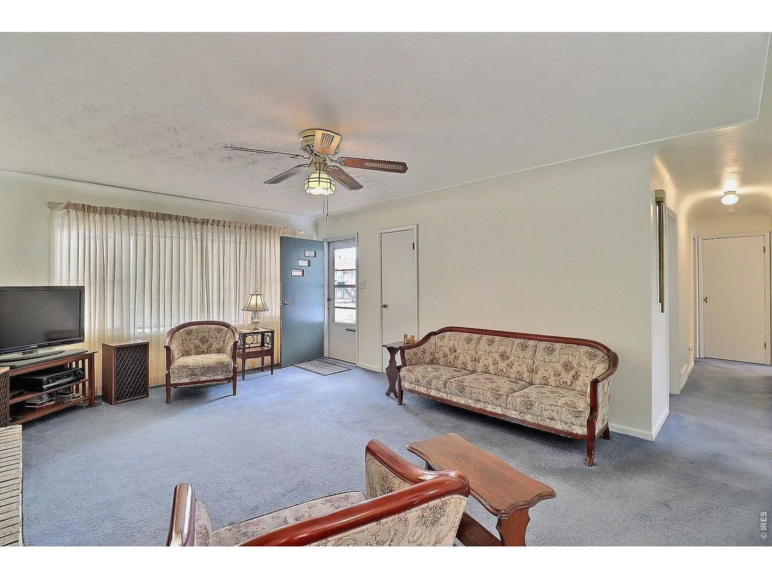 Photo of 3001 Sunset Dr