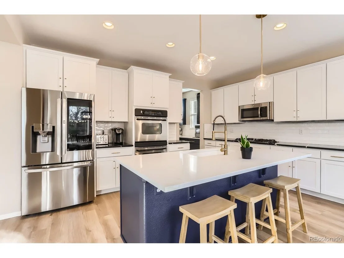 Photo of 11013 Valleybrook Cir