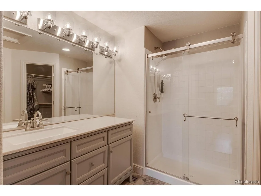 Photo of 5438 Fox Run Blvd