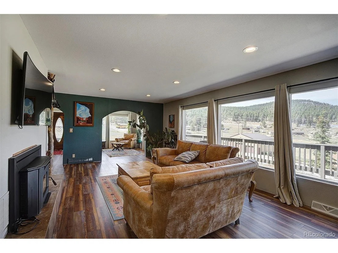Photo of 28574 Columbine Dr