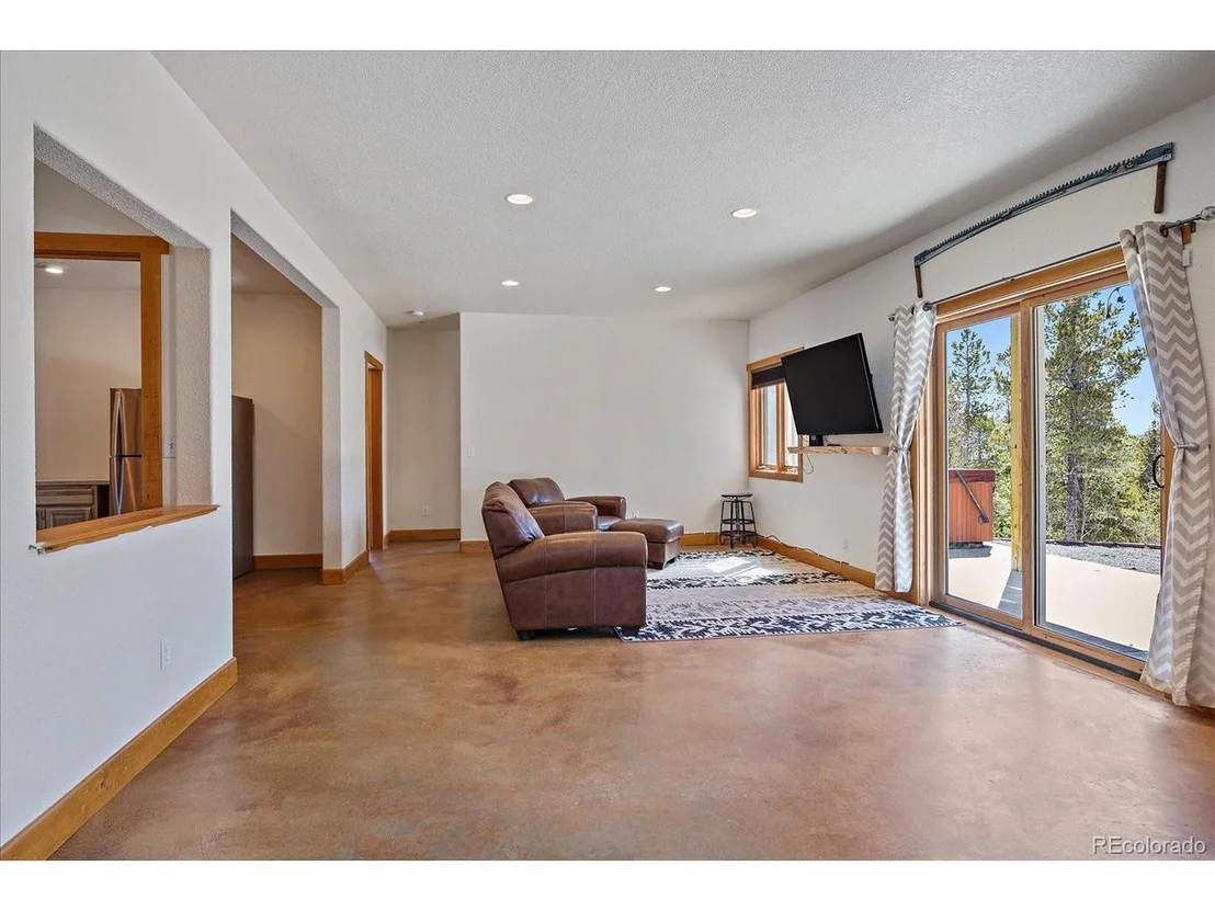 Photo of 286 Chieftain Rd