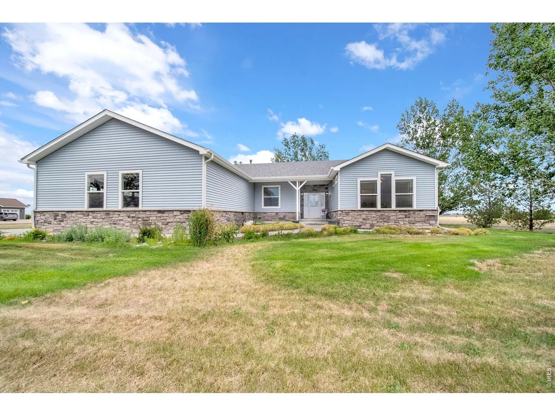 Photo of 12 Trailside Dr