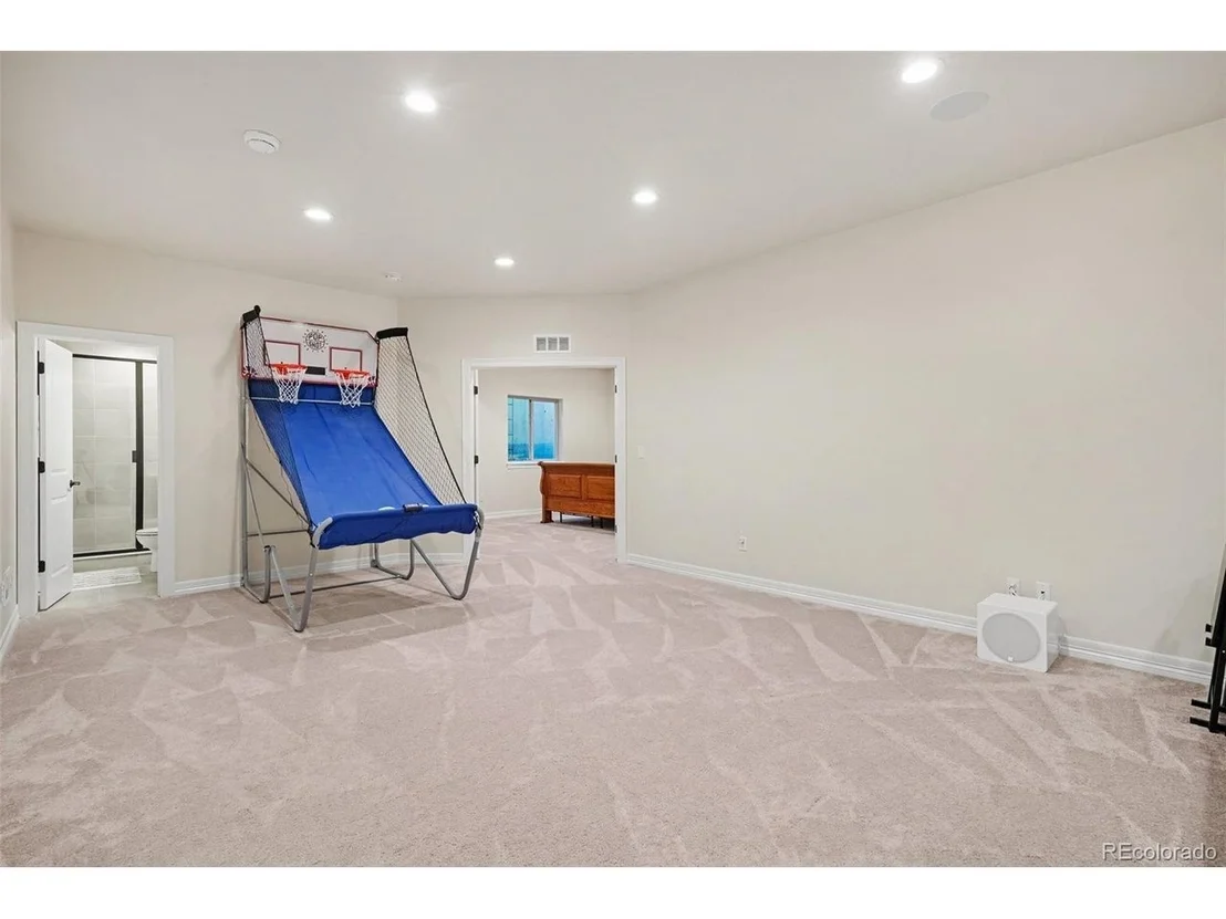 Photo of 9496 Winding Hill Way