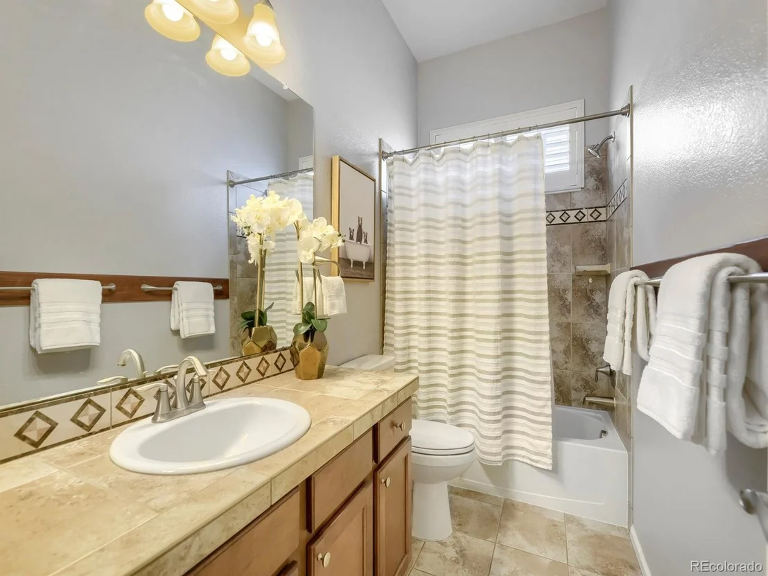 Photo of 15625 Carob Cir