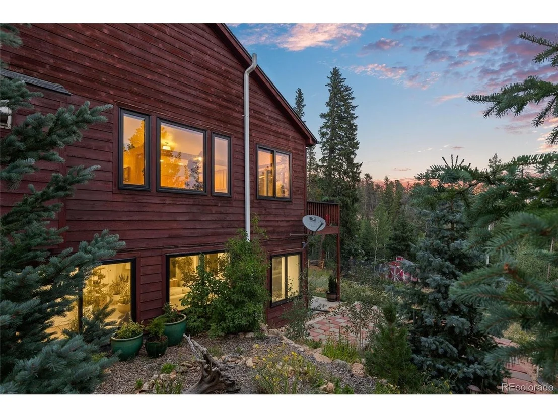 Photo of 424 W Dory Way