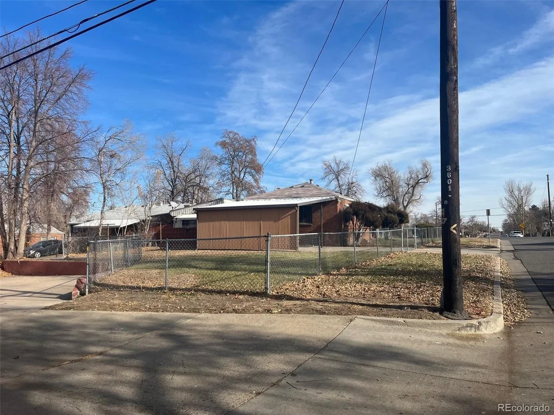 Photo of 3601 N Steele St