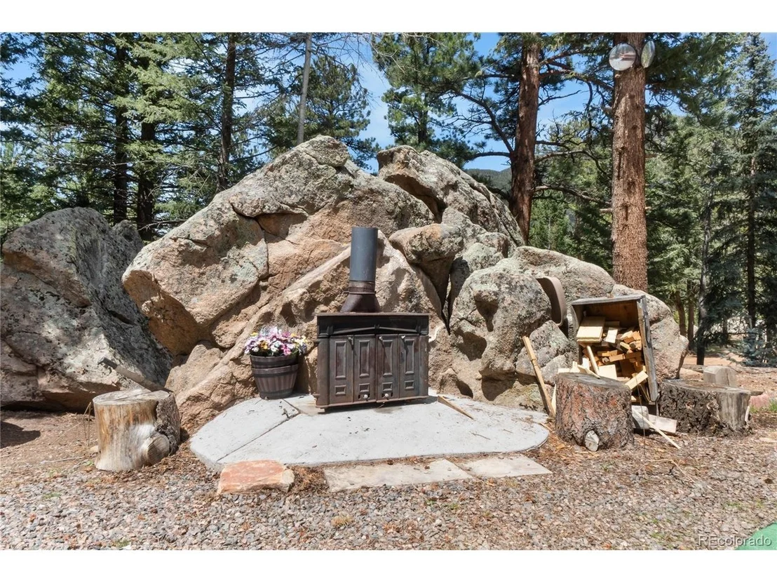 Photo of 48 Linn Cir