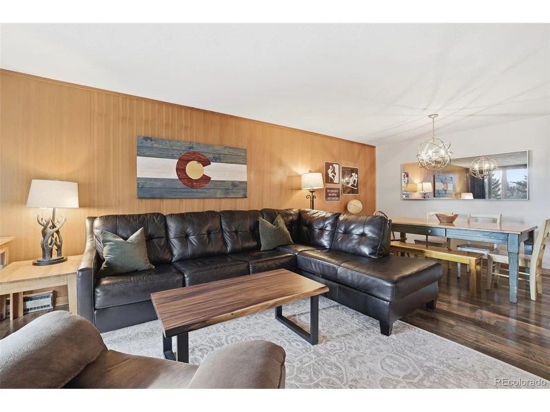 Photo of Unit 2015 at 21700 US Highway 6