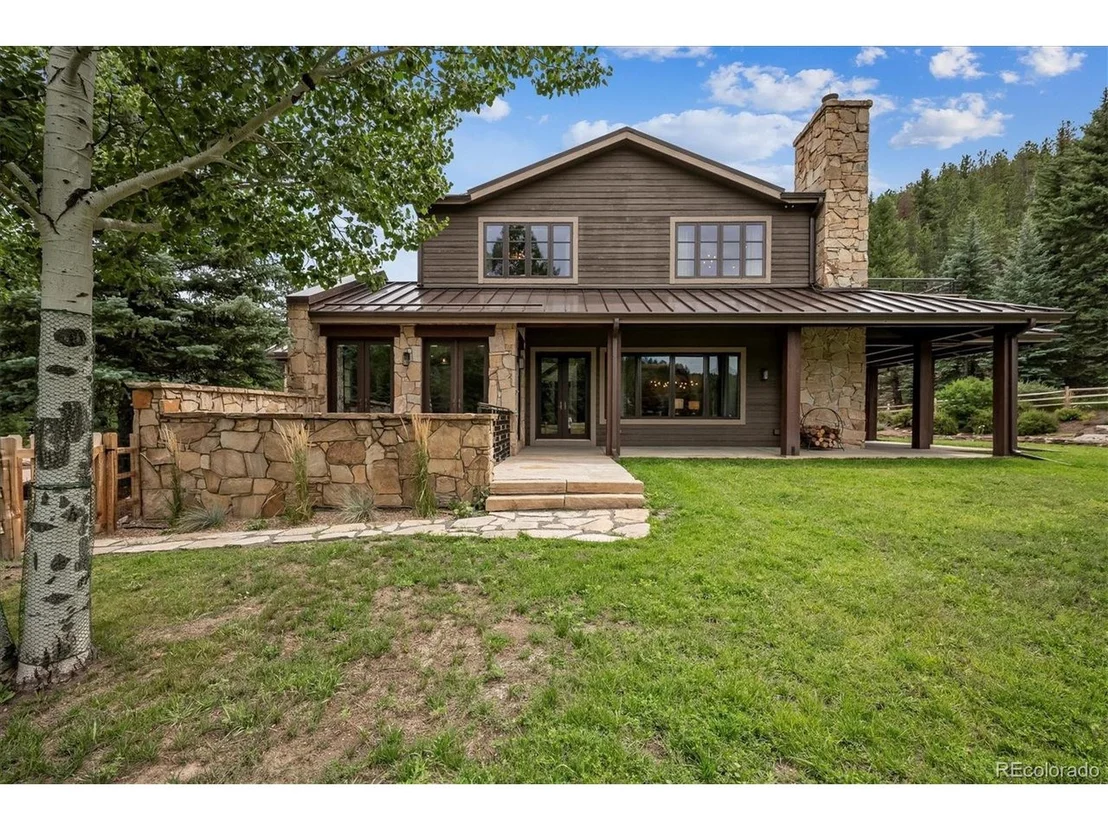 Photo of 33114 Upper Bear Creek Rd