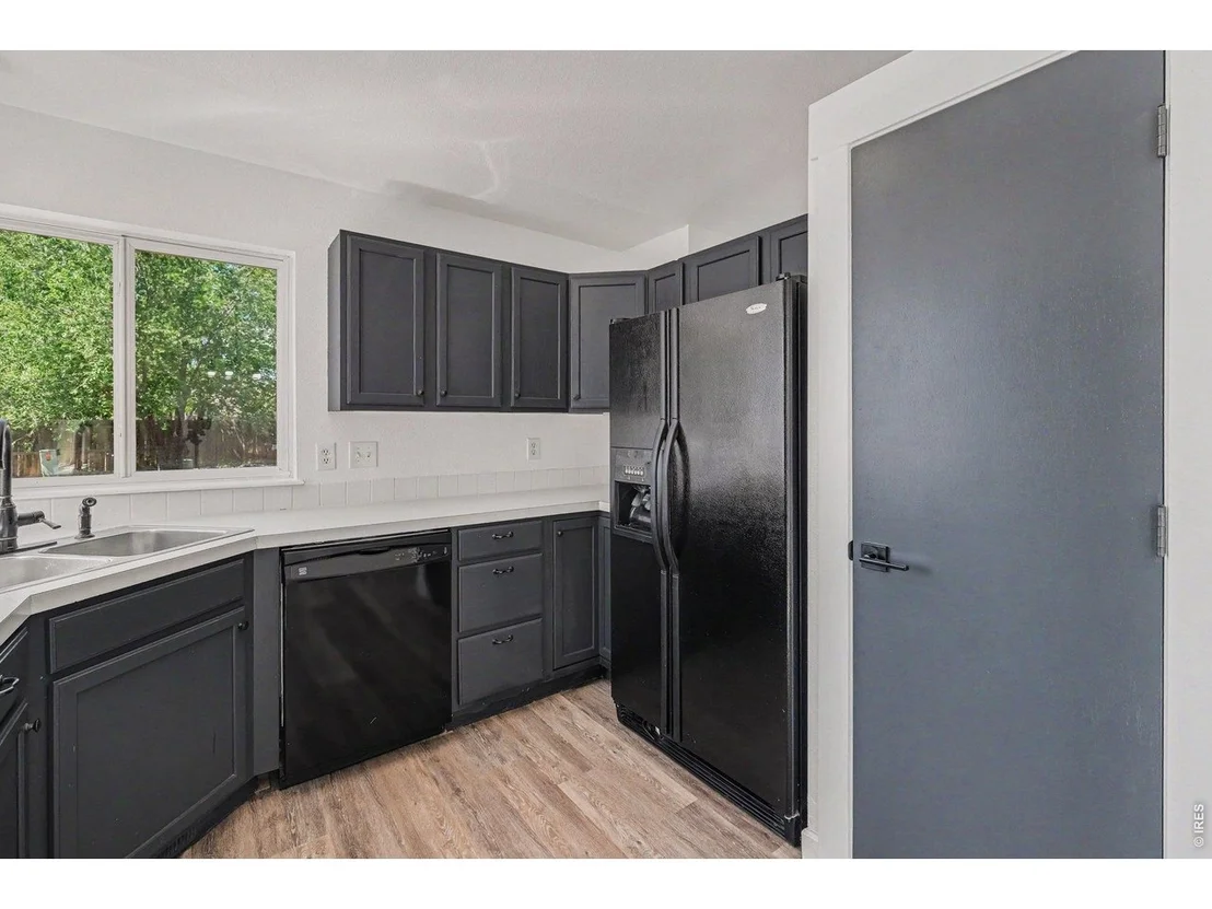 Photo of 943 Eagle Dr