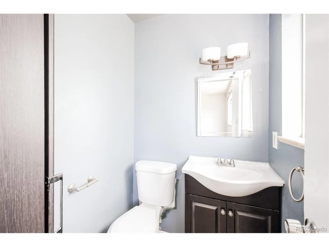Photo of 3400 Mowry Pl