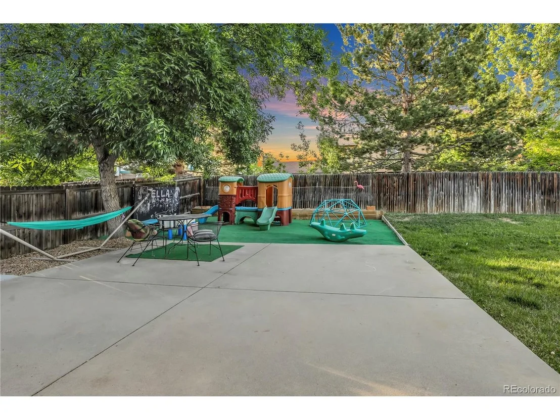 Photo of 5627 W 110th Cir
