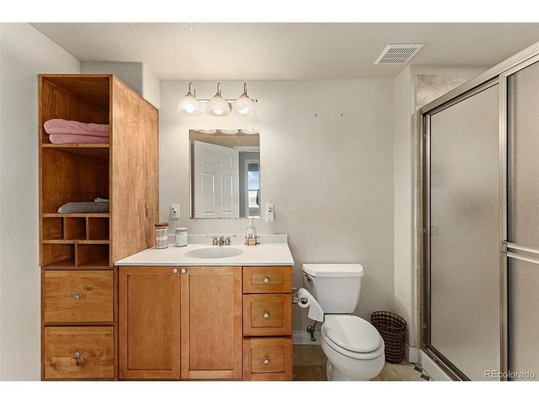 Photo of 7150 Sunset Ave