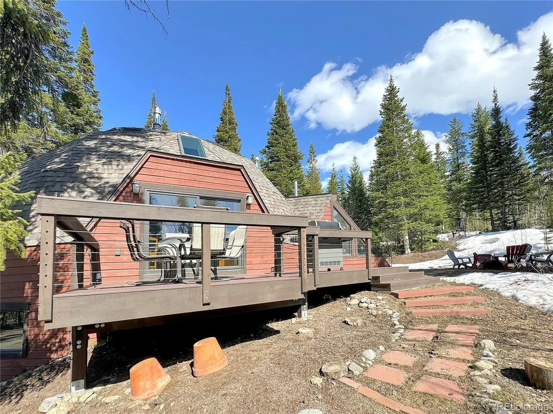 Photo of 230 Balsh Blvd
