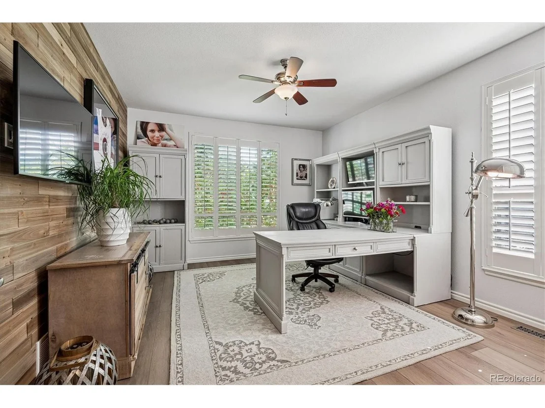 Photo of 6102 Bridle Path Ln