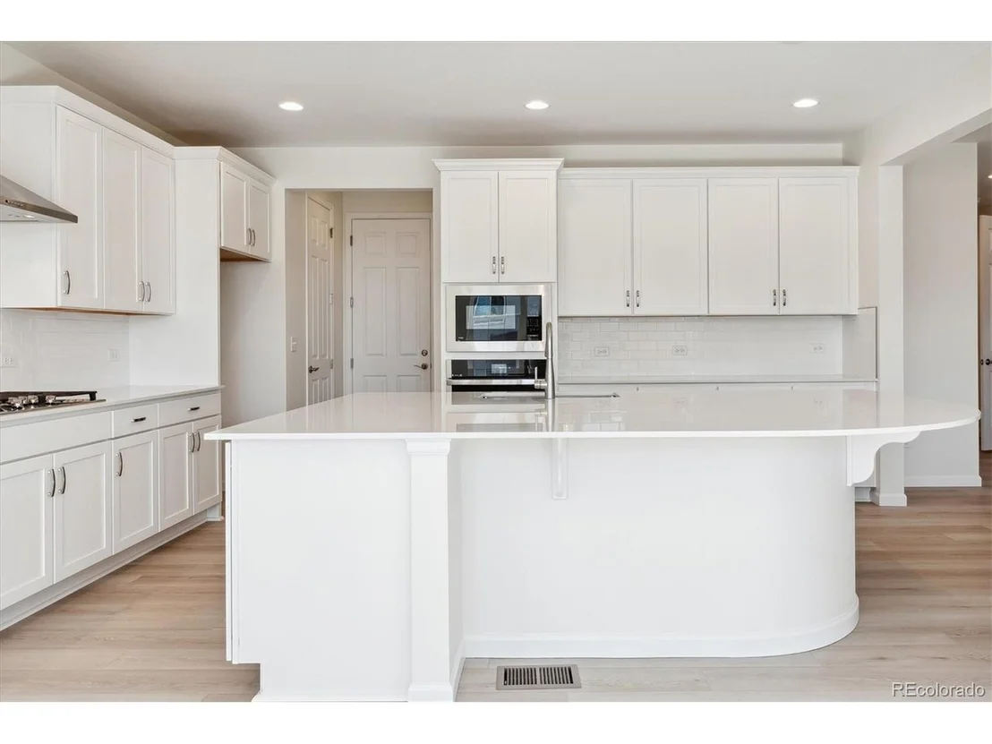 Photo of 7364 S Waterloo Way