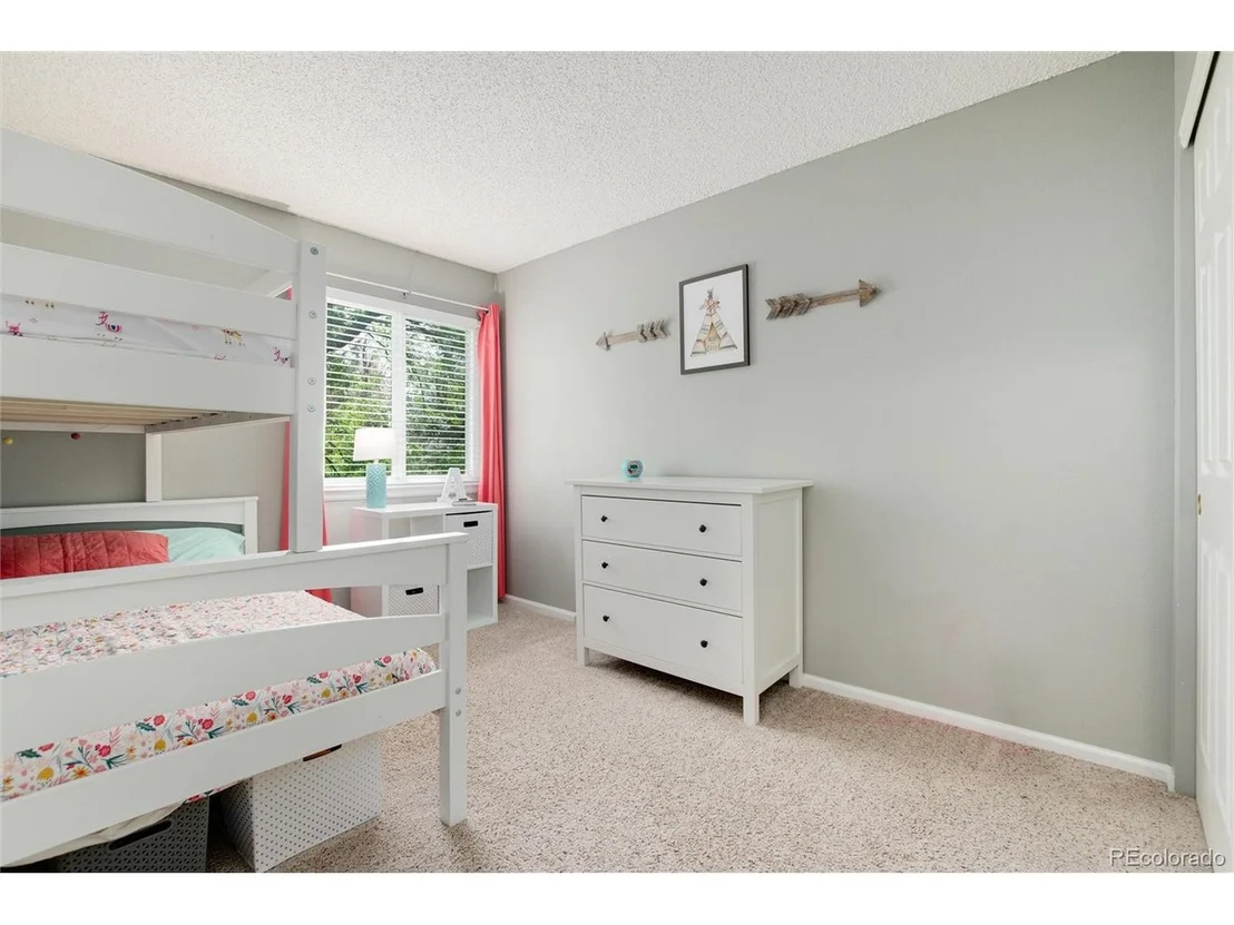 Photo of 882 Garden Dr