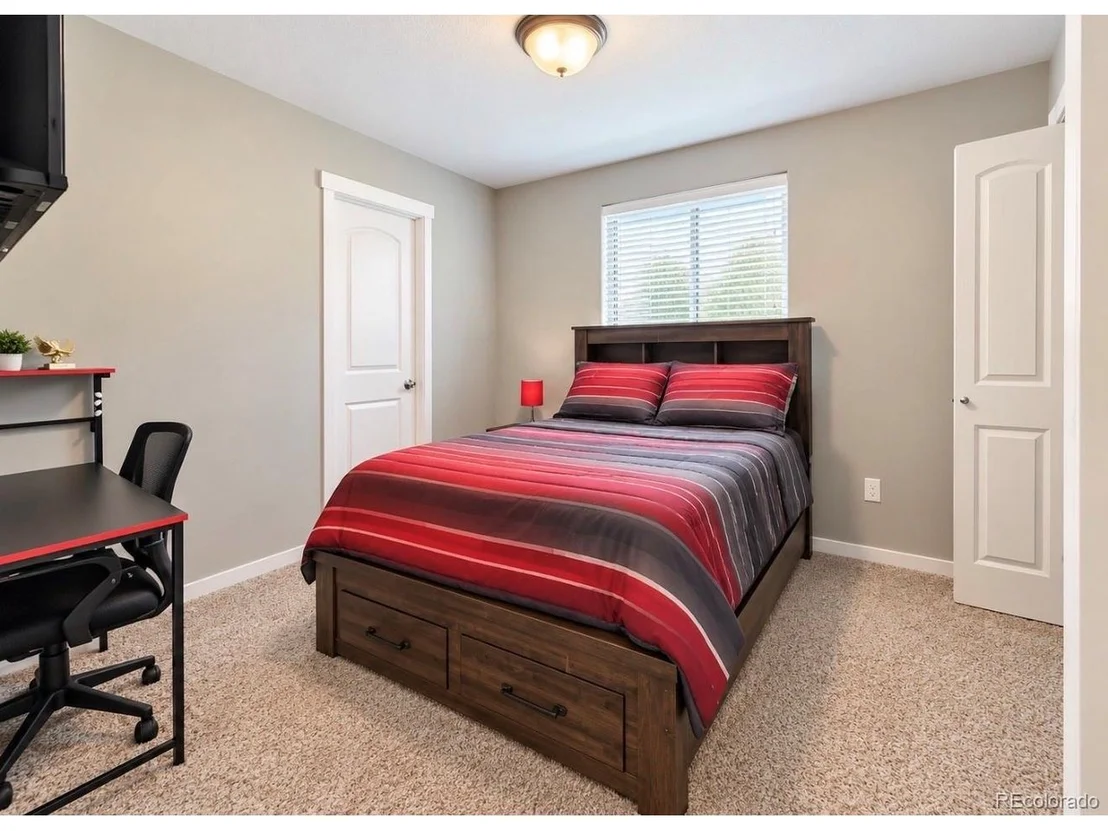 Photo of 360 Linden Oaks Dr