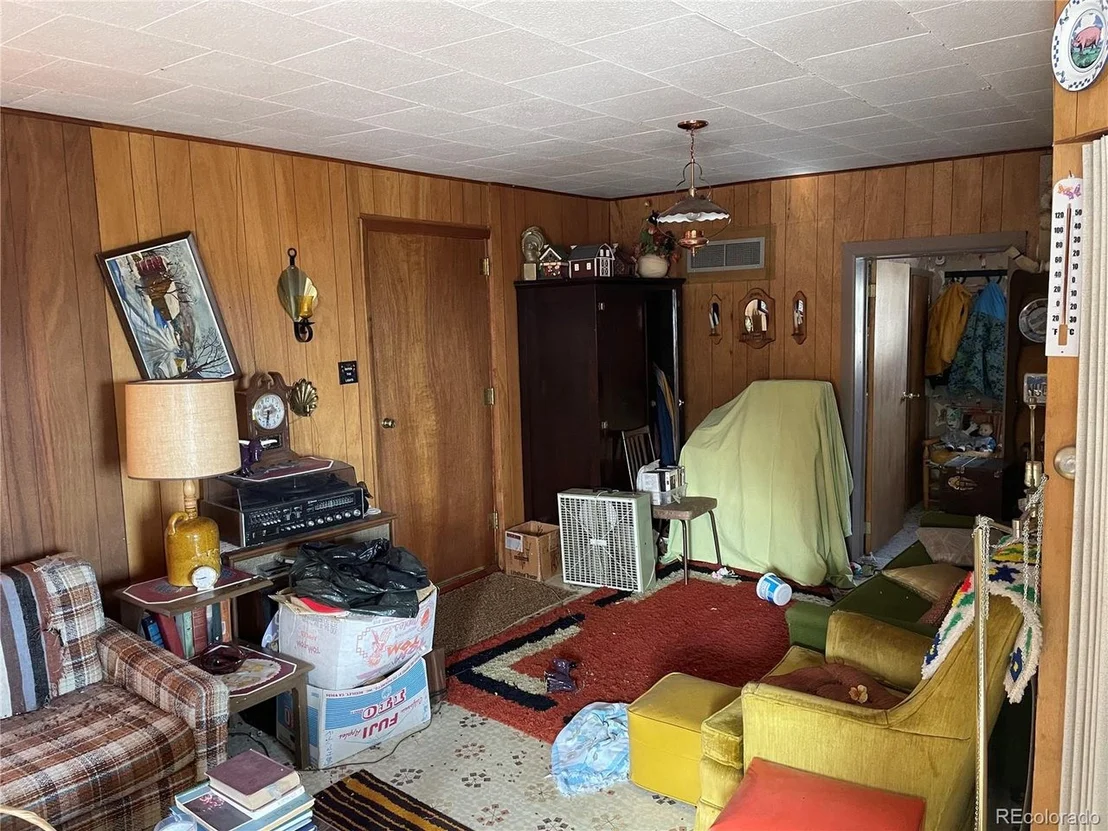 Photo of 586 Spring St