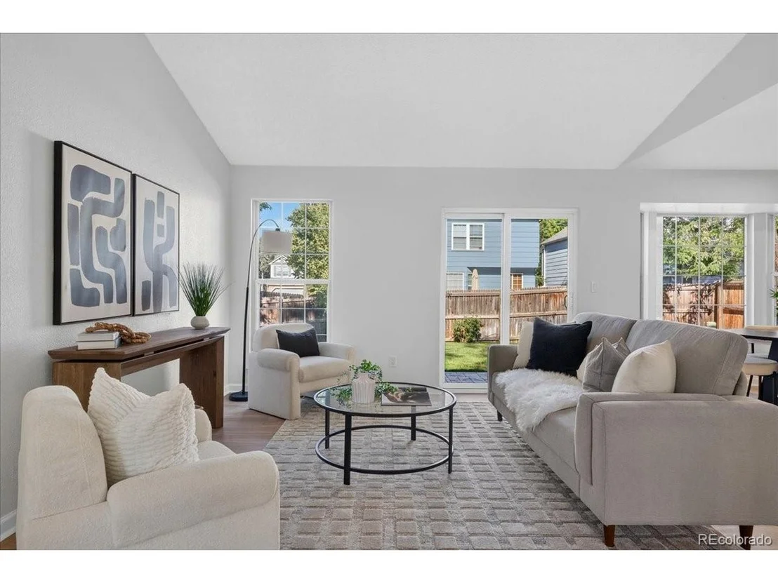 Photo of 8547 Union Cir