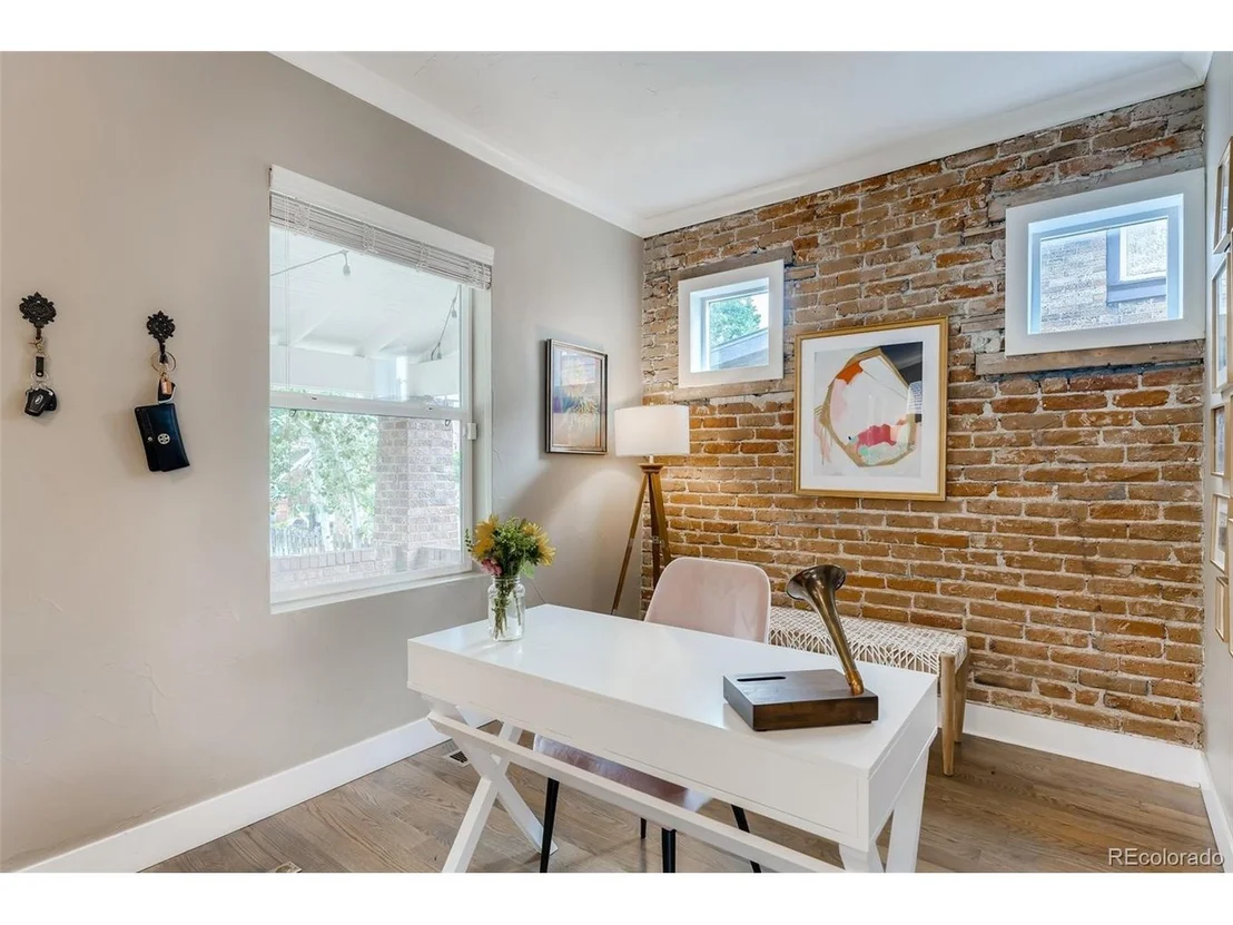 Photo of 958 Madison St