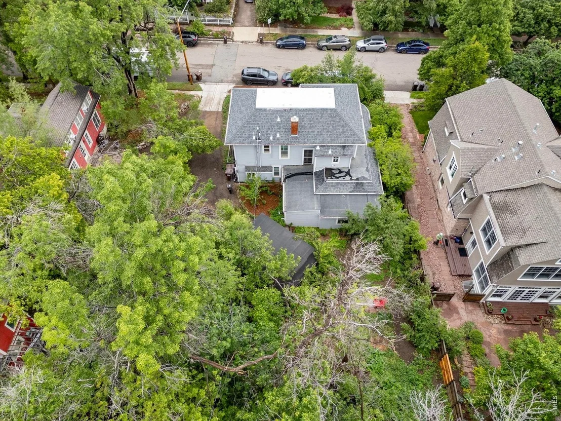 Photo of 1044 Maxwell Ave