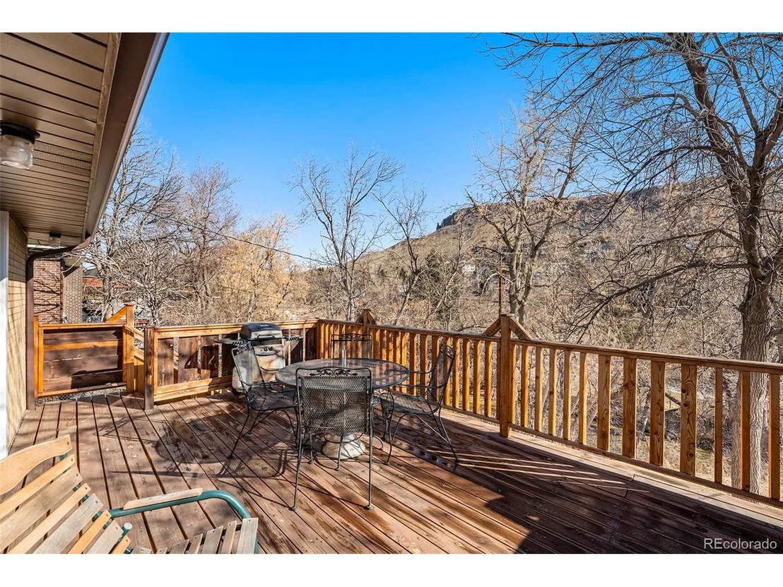Photo of 217 Iowa Dr
