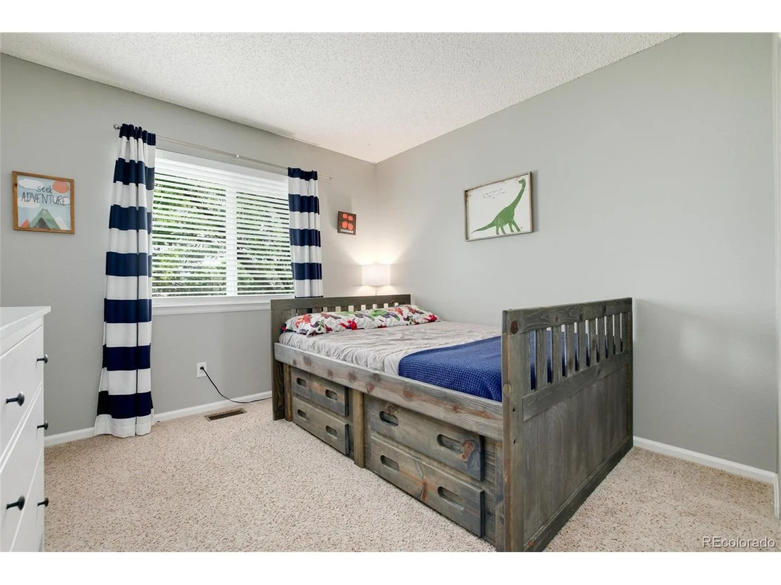 Photo of 882 Garden Dr