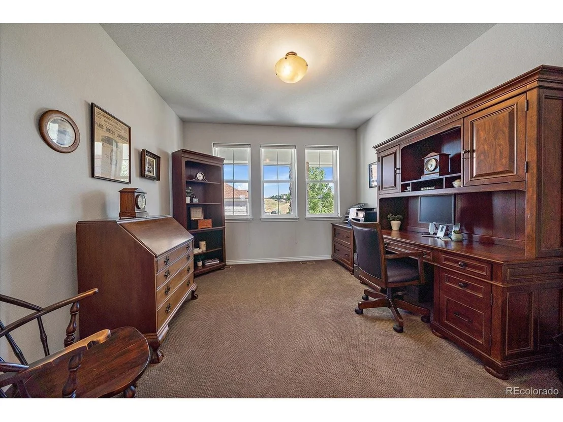 Photo of 8412 Quaker Cir