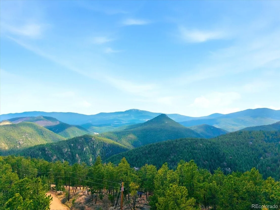 Photo of 475 Holmes Gulch Rd