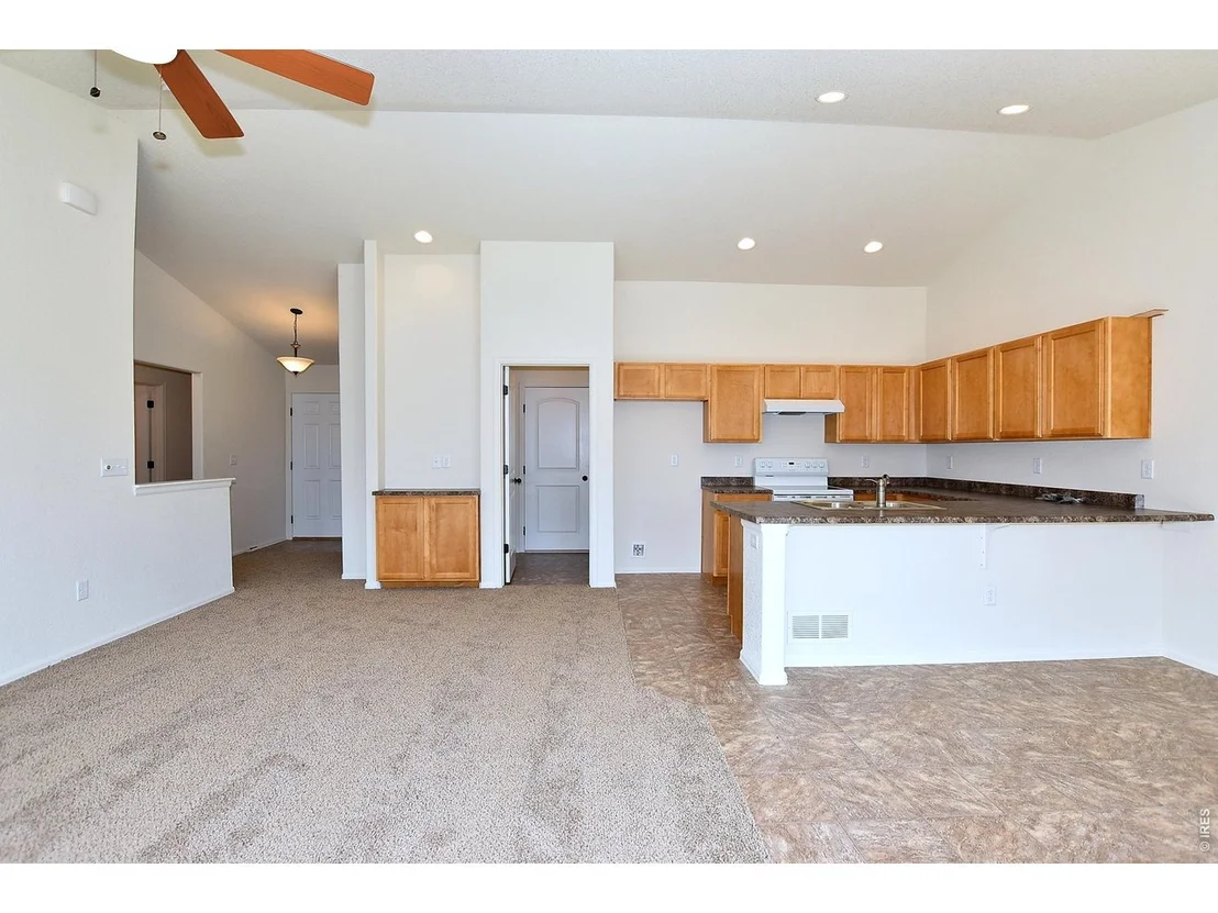 Photo of 524 85th Ave
