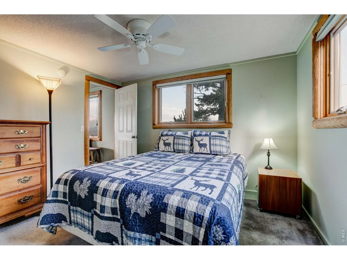 Photo of 301 Pine Tree Dr
