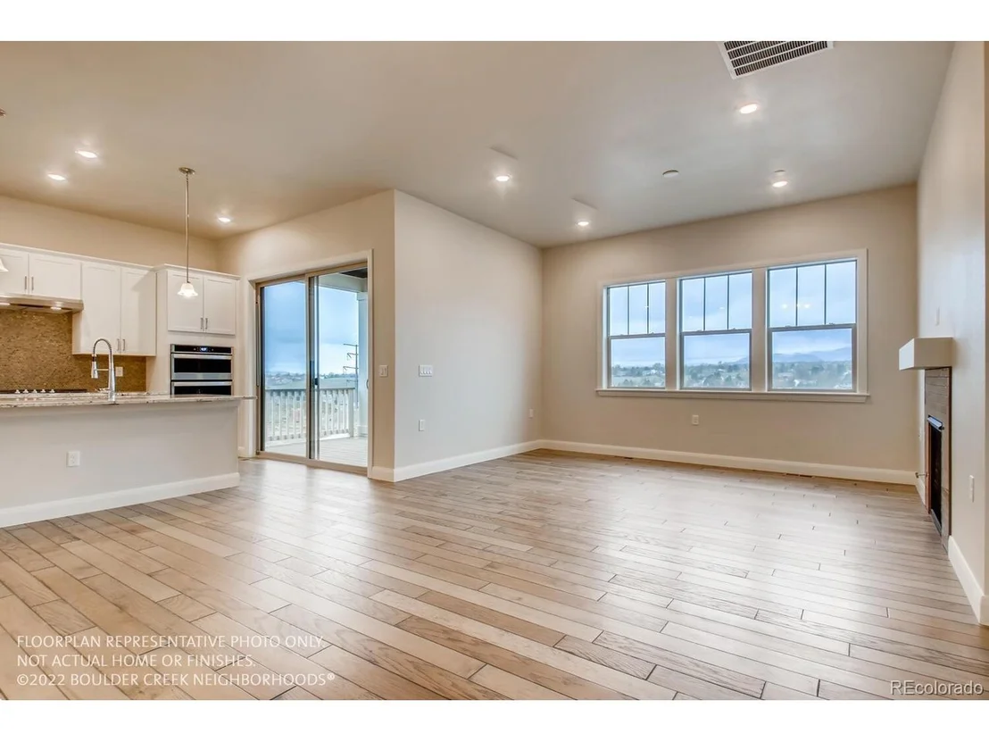 Photo of 886 Quarry Cir