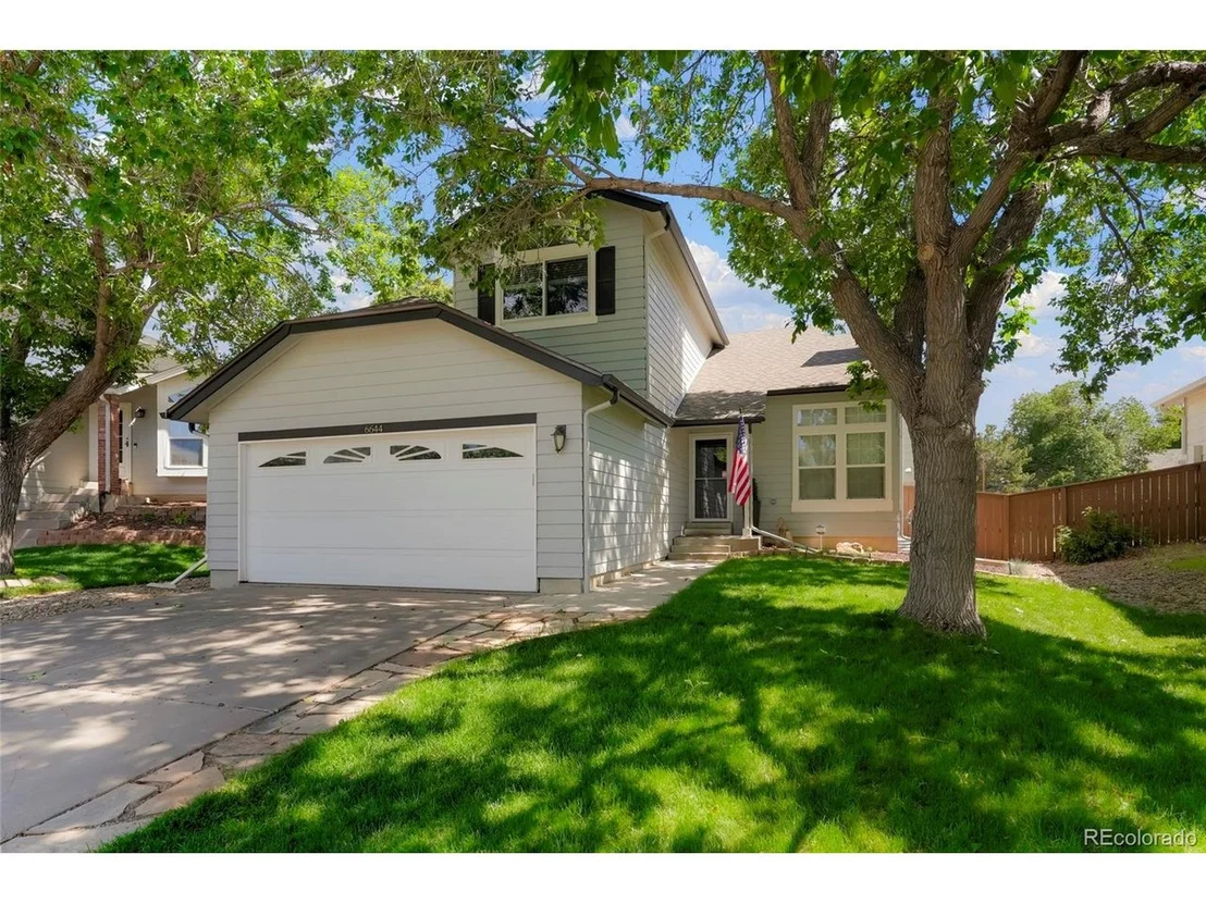 Photo of 6644 Laguna Cir