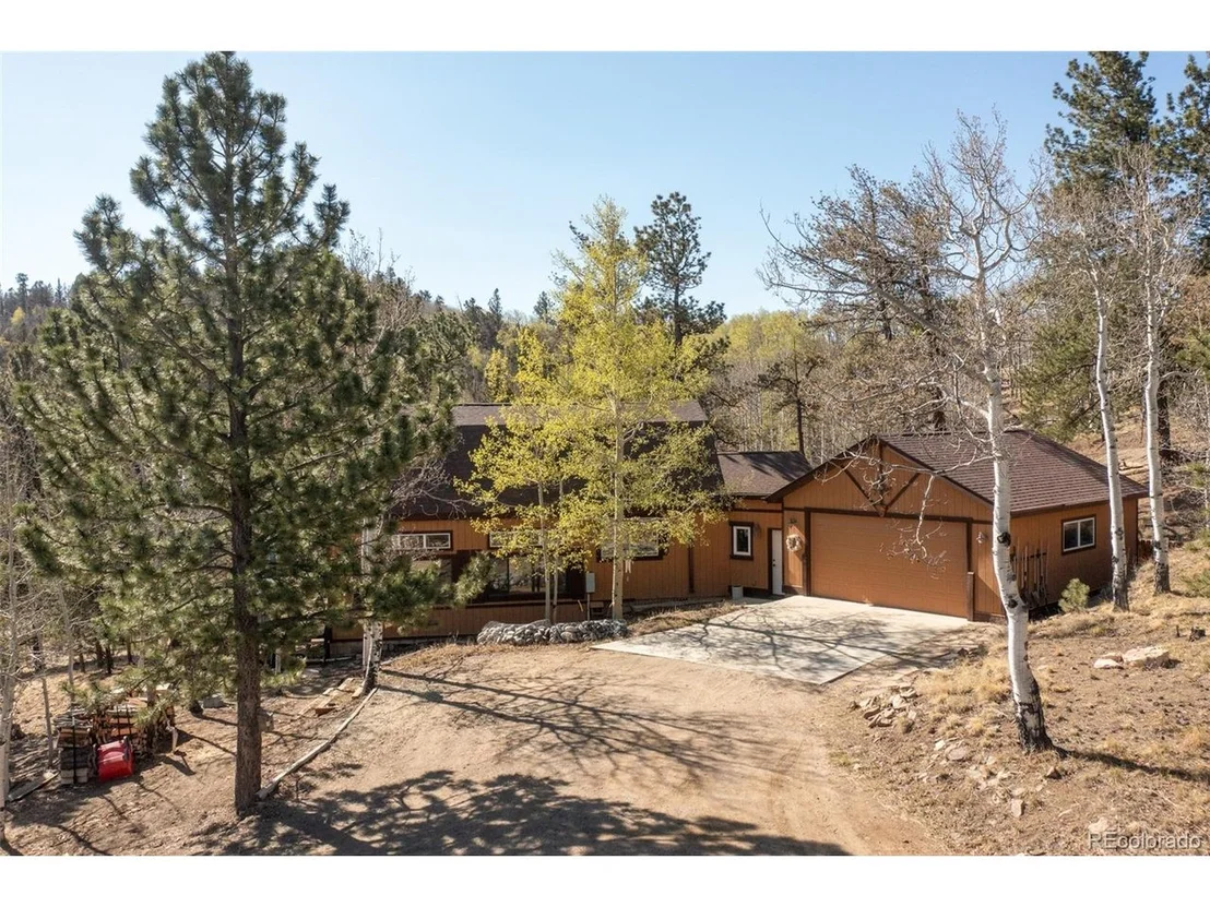 Photo of 447 Blacksmith Rd