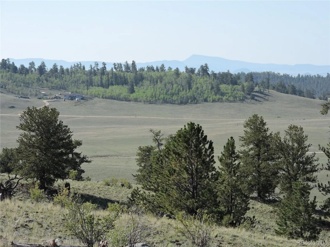 Photo of 640 Arapaho Trl
