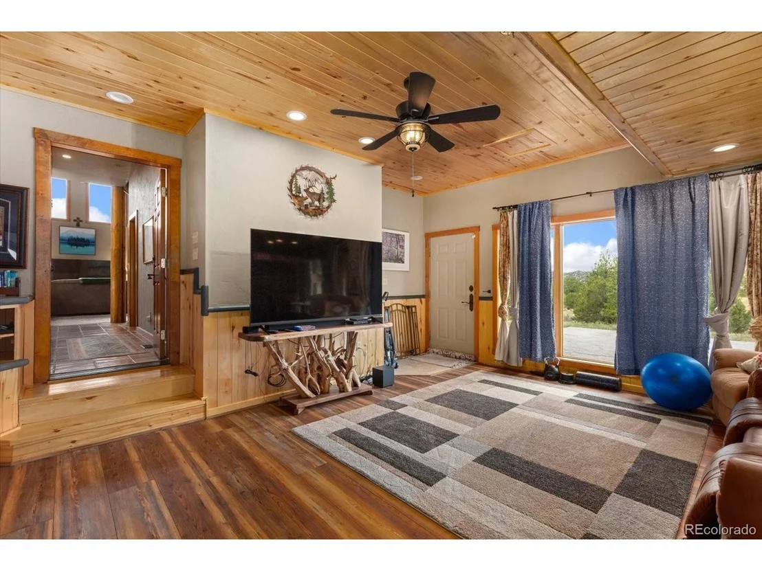 Photo of 40 Bear Ridge Rd
