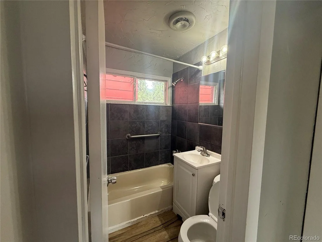 Photo of 63 Fitzsimmons Rd