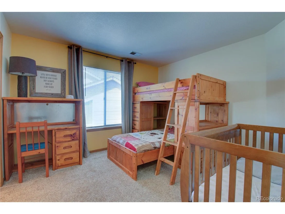 Photo of 646 Clarendon Dr